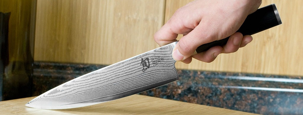 KAI PRO 6 Piece Steak Knife Set, Black POM Handles