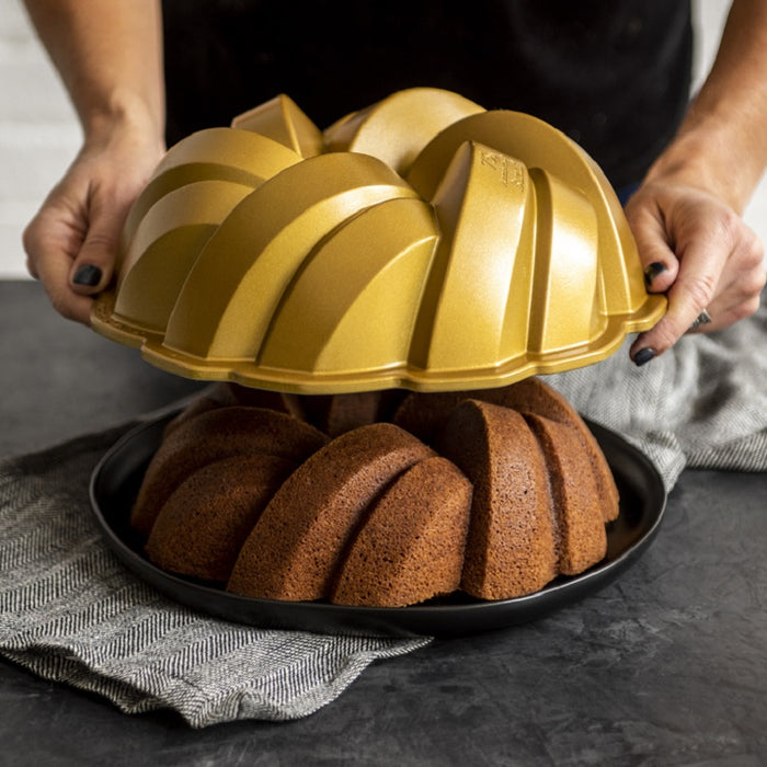 Nordic Ware Anniversary Non-Stick Round Bundtlette Cake Pan