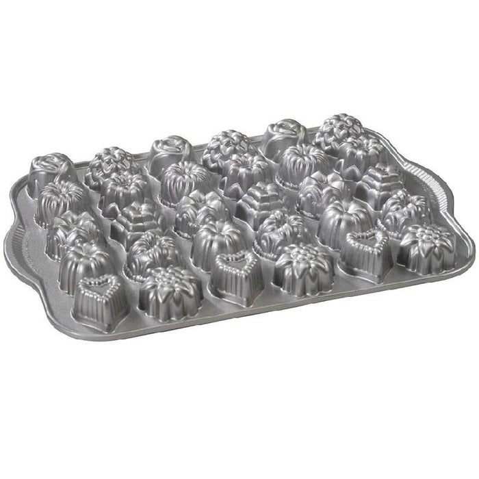 Specialty Baking Pans & Molds