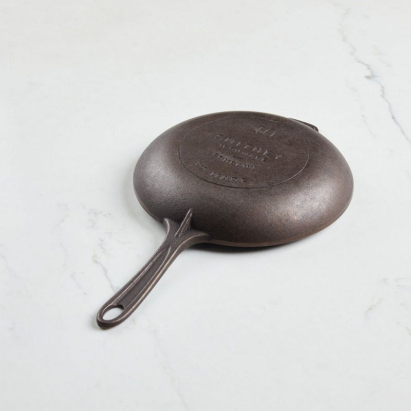 Smithey Irownware Co. No. 10 Cast Iron Flat Top Griddle - Austin, TX —  Faraday's Kitchen Store